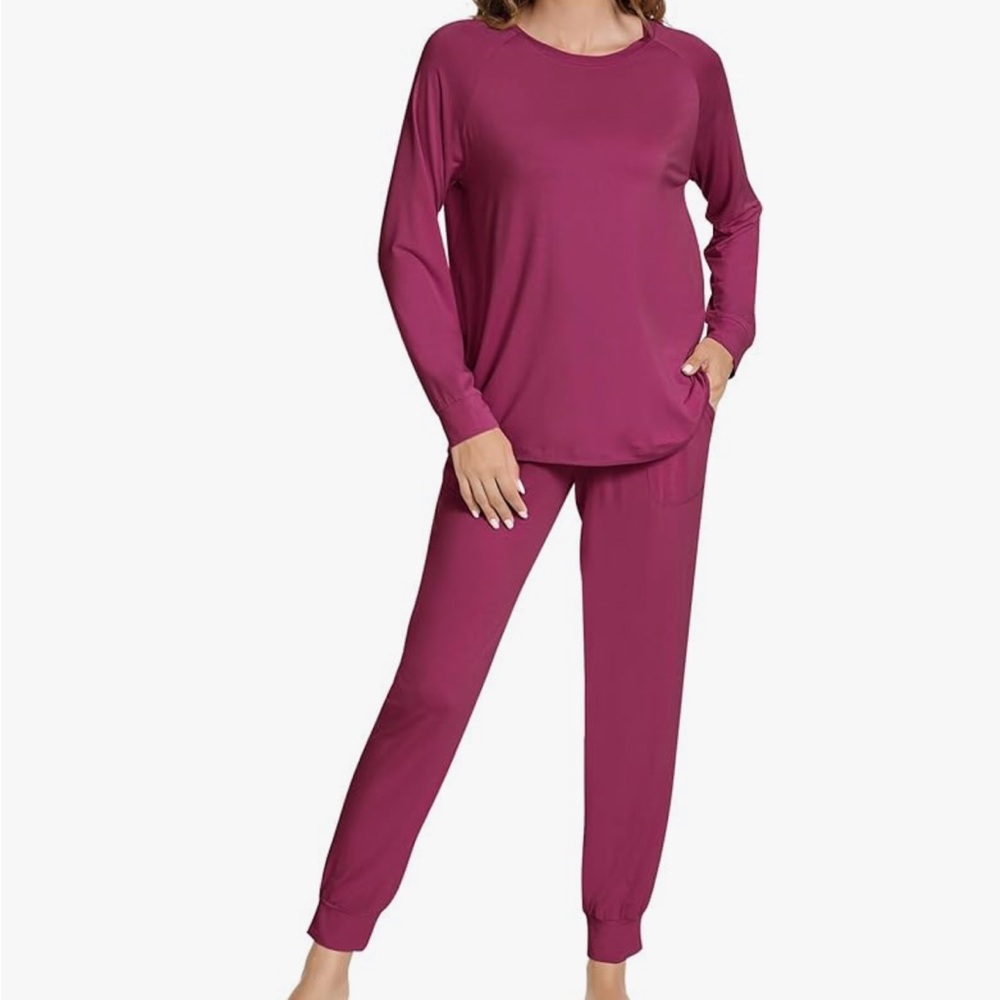 Women's Magenta Sleepwear Set
